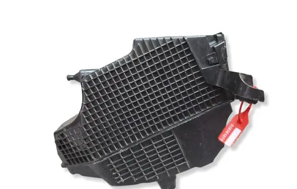 Renault Clio IV Air filter box cover S26301678 8201242810