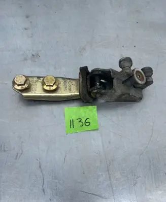 Volkswagen Transporter - Caravelle T4 Sliding door middle roller runner 701843335A