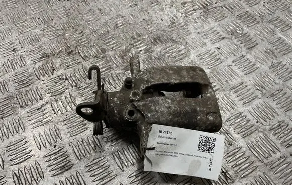 Opel Insignia A Rear brake caliper