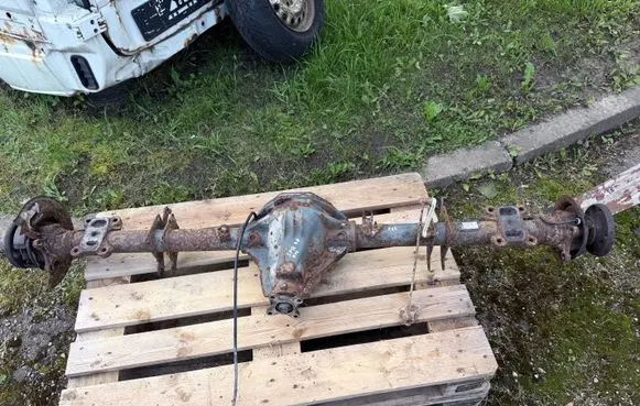 Mercedes-Benz Sprinter W901 W902 W903 W904 Rear axle beam with reductor 004100315 347 H0C15C22