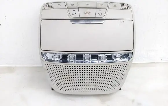 Mercedes-Benz E W213 Front seat light A0009000513 A0009019203