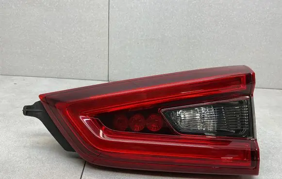 Nissan Qashqai Tailgate rear/tail lights 26550HV55A
