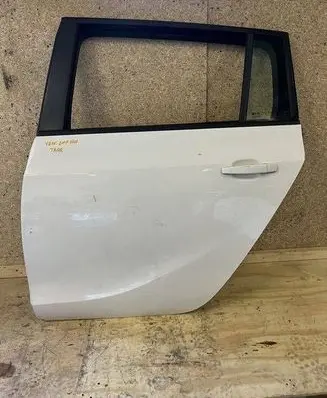 Opel Zafira C Rear door 121212