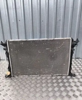 Audi A8 S8 D4 4H Coolant radiator 4H0121251B