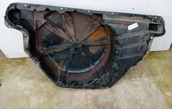 Renault Megane III Trunk bottom trim panel 