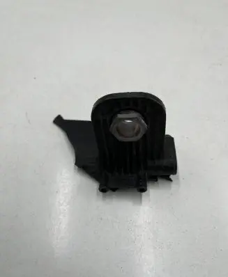Mini Cooper Countryman R60 Headlight/headlamp mounting bracket