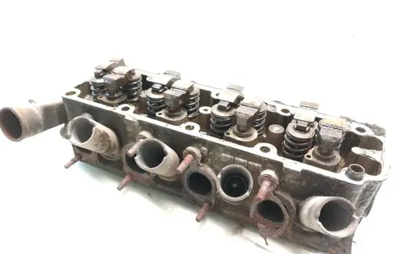 Opel Corsa B Engine head 90502537