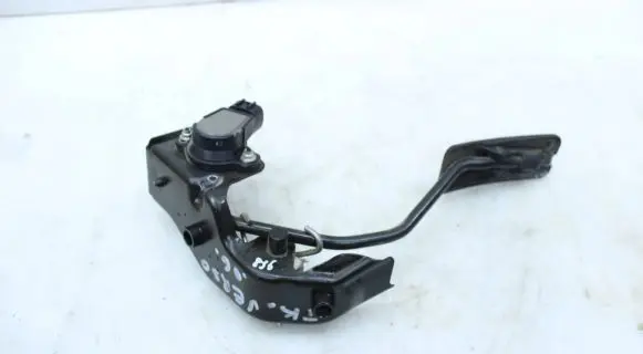 Toyota Corolla Verso AR10 Accelerator throttle pedal K5Y04