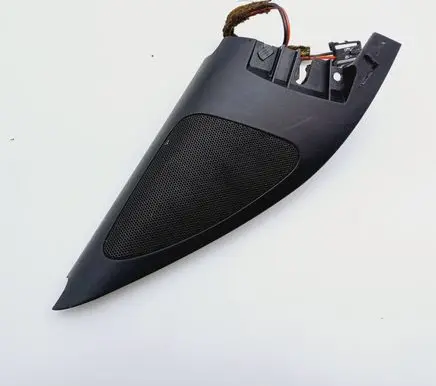 Front door high frequency speaker