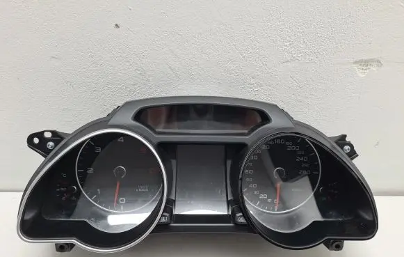 Audi A5 Sportback 8TA Speedometer (instrument cluster) 8T0920932J