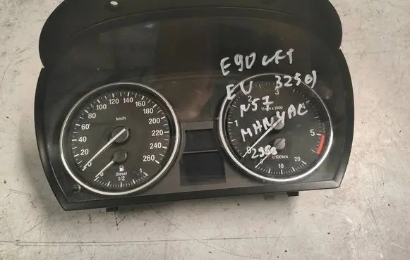 BMW 3 E90 E91 Speedometer (instrument cluster) 9242371