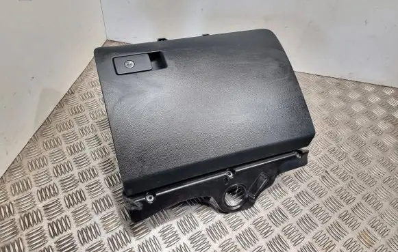 Volkswagen PASSAT B7 Glove box 3AB857097