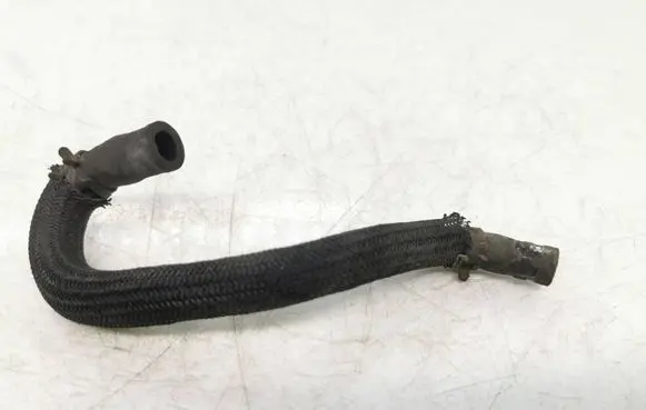 Toyota Auris 150 Engine coolant pipe/hose