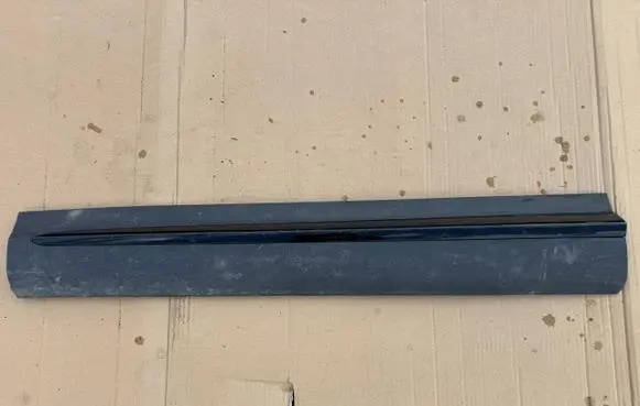 MG Marvel R Front door trim (molding) 10365415