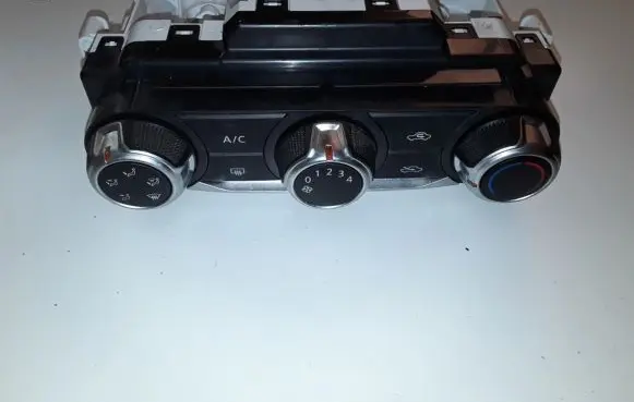 Nissan Micra K14 Air conditioner control unit module 