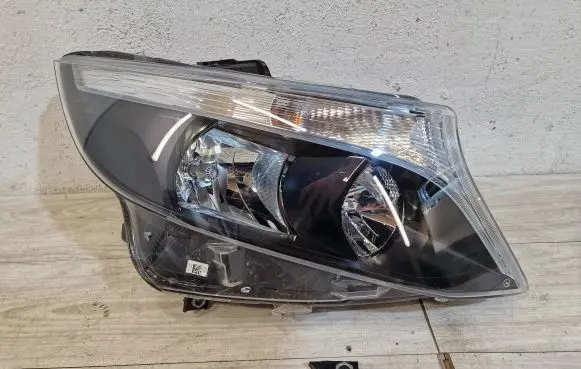 Mercedes-Benz V Class W447 Headlight/headlamp A4479067800
