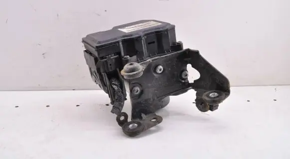 Ford Mondeo MK IV ABS Pump BG912C405FB