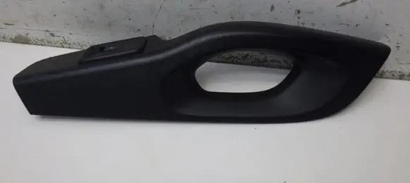Opel Vivaro Electric window control switch 93866643