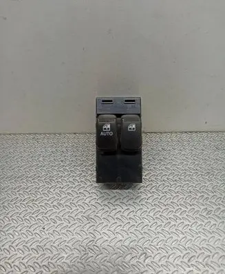 Hyundai Getz Electric window control switch 935701C010