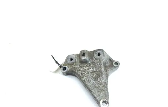 Volkswagen Caddy Engine mounting bracket 1K0199117