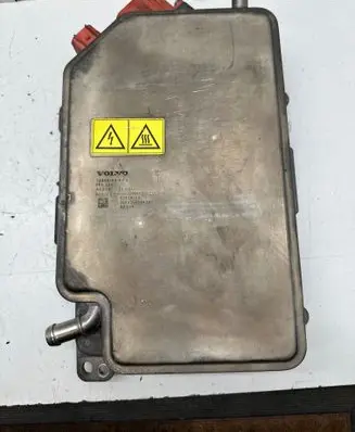 Voltage converter inverter