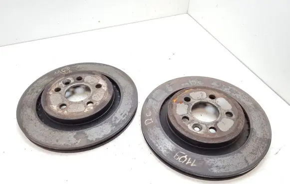Volvo XC70 Rear brake disc