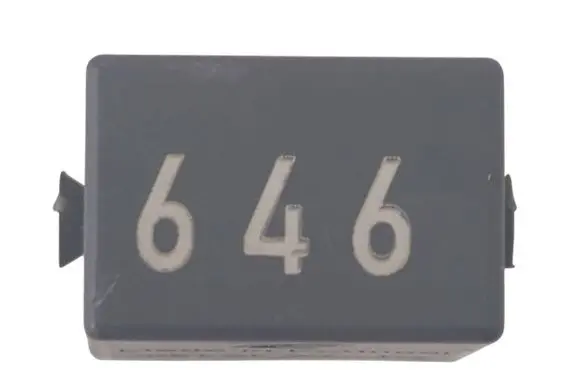 Volkswagen PASSAT B7 Other relay 4H0951253C V23374A1001X010