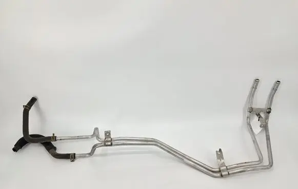Engine coolant pipe/hose