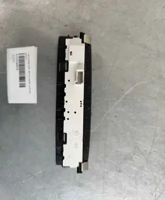 Multifunctional control switch/knob