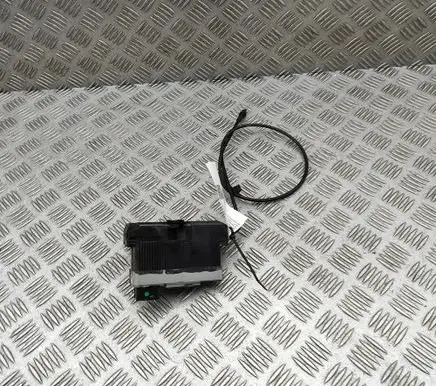 Tesla Model X Front door lock 108491700D