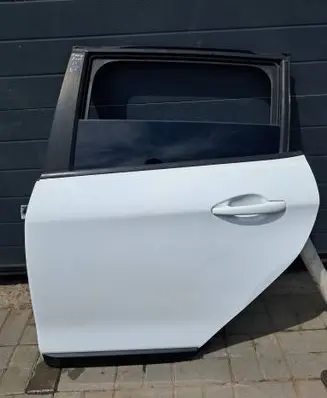 Peugeot 2008 I Rear door