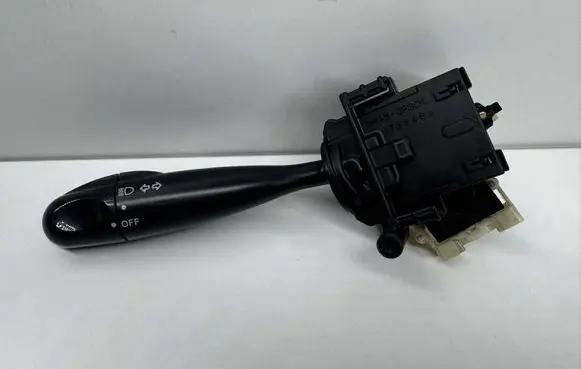 Toyota Yaris Indicator stalk 1736482