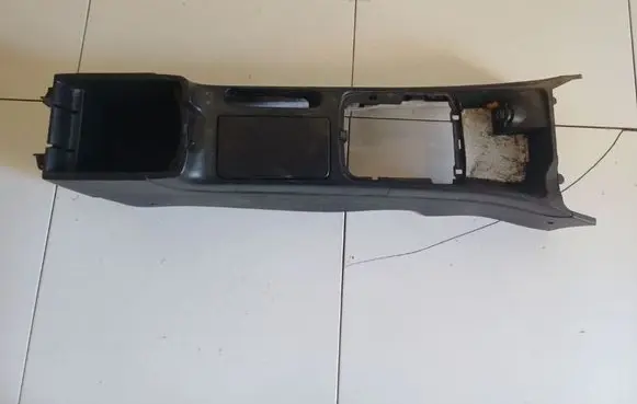 Hyundai Sonata Center console 846223K510
