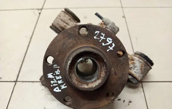 Audi A6 S6 C5 4B Rear wheel hub spindle/knuckle 