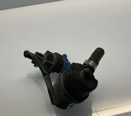 Mercedes-Benz CLS C219 Turbo solenoid valve 0004703693 A0004703693