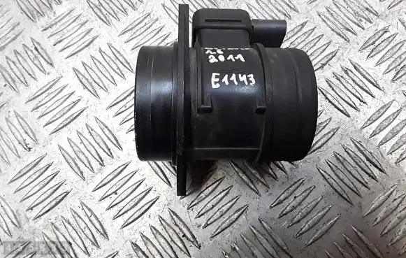 Skoda Octavia Mk2 (1Z) Mass air flow meter 03l906461