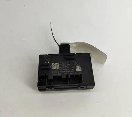 Skoda Yeti (5L) Door control unit/module 7N0959795F 7N0959795E