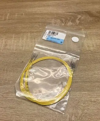 Volkswagen Golf V Plug wire 000979019E