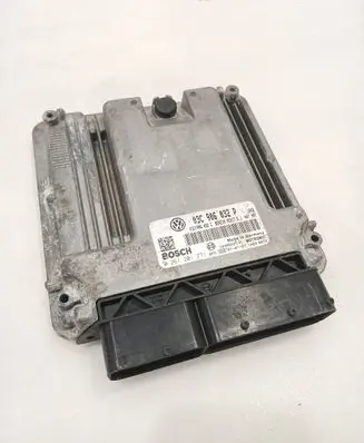 Volkswagen Golf V Engine control unit/module 03C906032P 03C906032C 0261201771