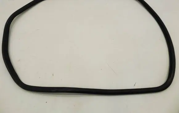 Audi A3 S3 8P Trunk rubber seal (body) 8P4827705