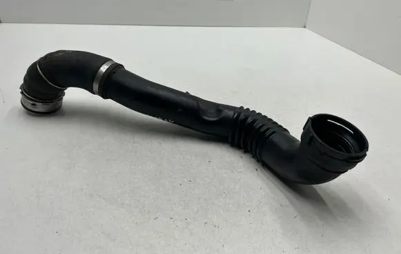 Intercooler hose/pipe