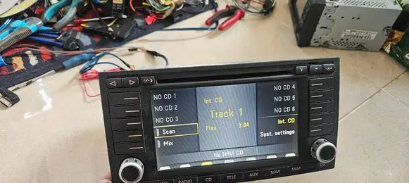 Volkswagen Transporter - Caravelle T5 Radio/CD/DVD/GPS head unit 7L6035191N 7612002022 MFD2
