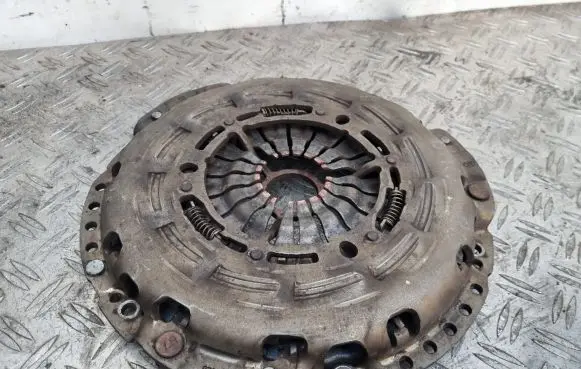 Mercedes-Benz C W204 Pressure plate A0232505601