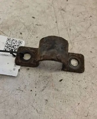 Jaguar XE Sway bar bush bracket, rear 1234