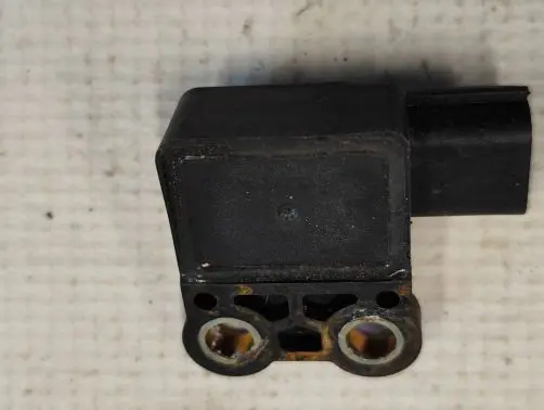 Mitsubishi Pajero Airbag deployment crash/impact sensor MR475078 X2T22371