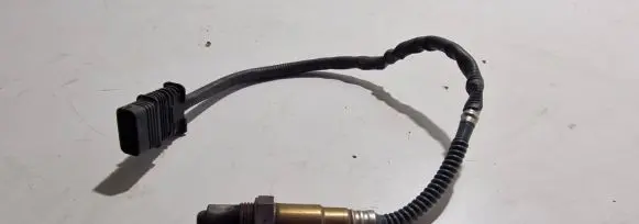 BMW 5 F10 F11 Lambda probe sensor 7596908 0258027015