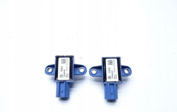 Volkswagen Scirocco Airbag deployment crash/impact sensor 1K8955557