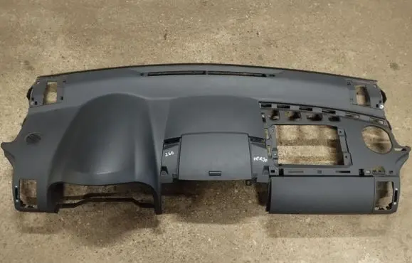 Toyota Corolla Verso AR10 Dashboard 553020F010