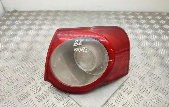 Volkswagen PASSAT B6 Rear/tail lights 3C9945096N
