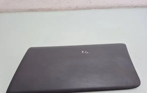 Opel Vivaro Loading door trim (molding) 93852551